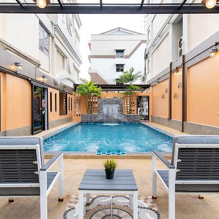 P-Park Hotel Bangkok Dış mekan fotoğraf