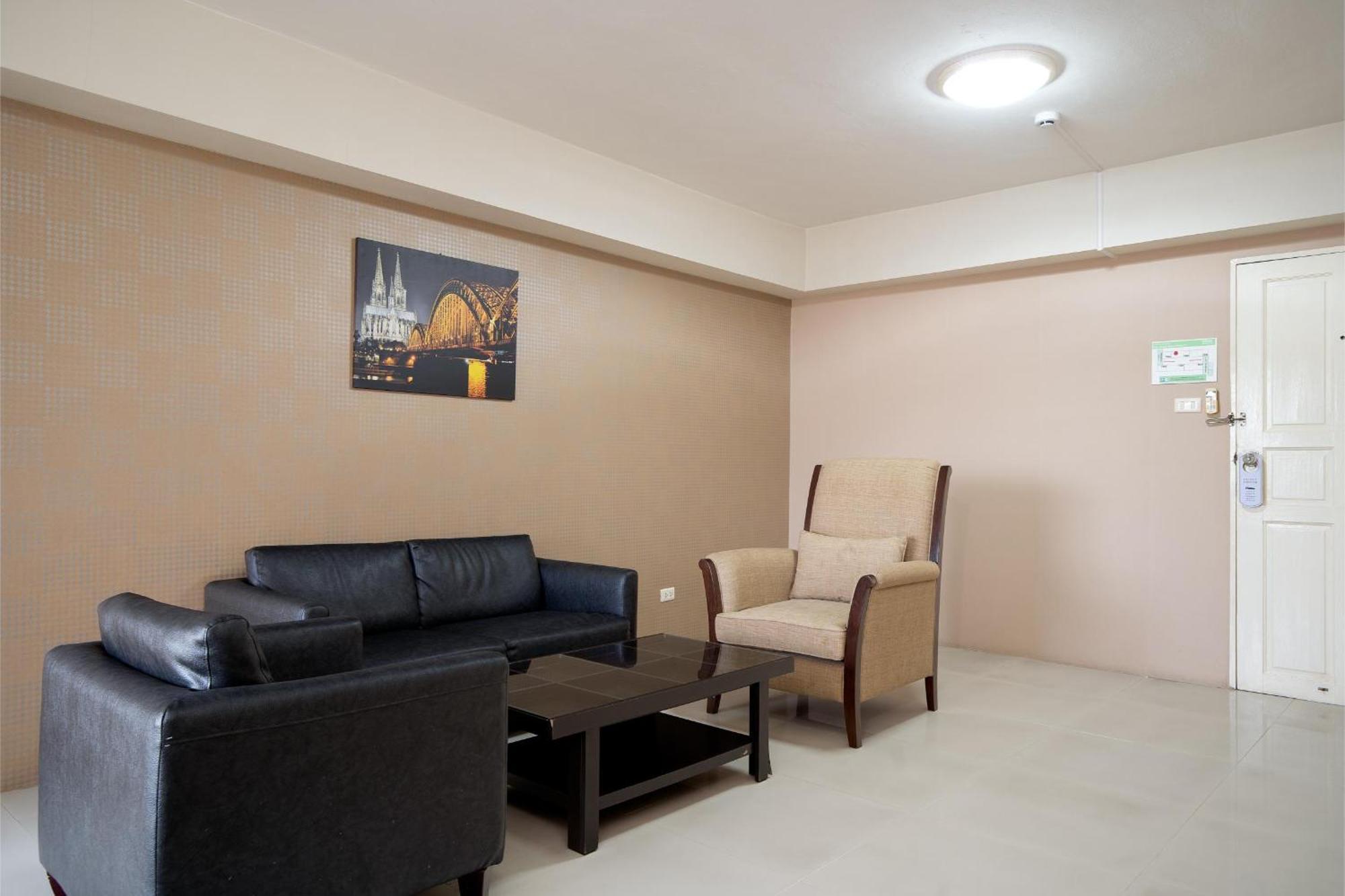 P-Park Hotel Bangkok Dış mekan fotoğraf