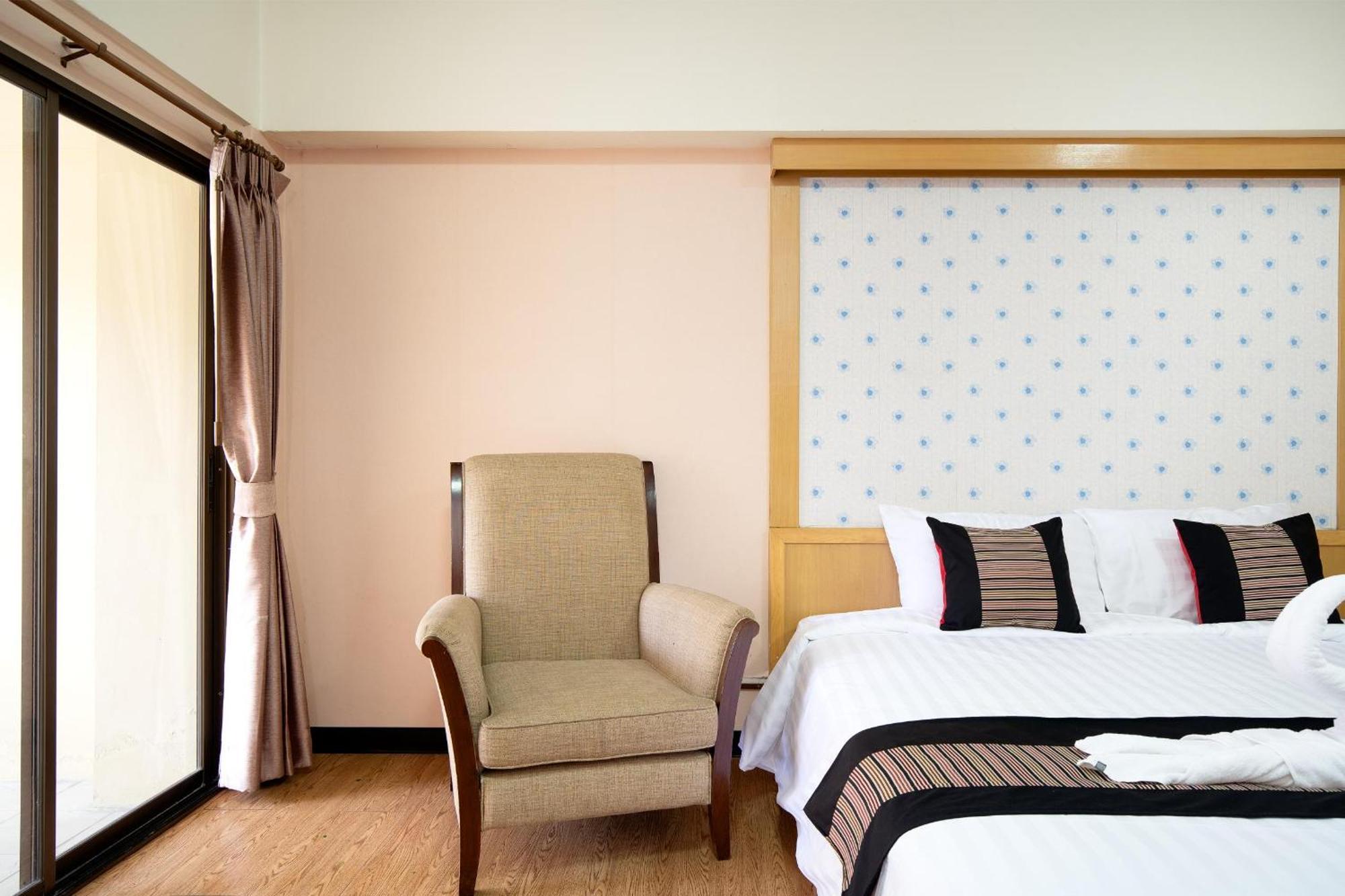 P-Park Hotel Bangkok Dış mekan fotoğraf